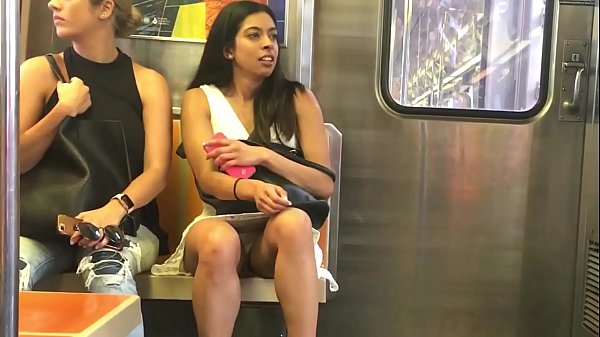 im Zug und schwankte.