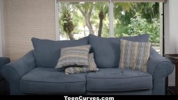 Anwältin mit grossen Titten wird hart gefickt