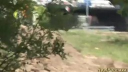 Deutsches Luder beim spontanen Outdoor-Fick