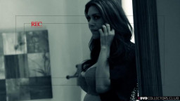 Brünetter Milf in behaarte Fotze gefickt – reifer Buschfick