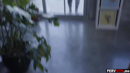 Geile Blonde MILF wird hart von hinten gefickt Doggy Style